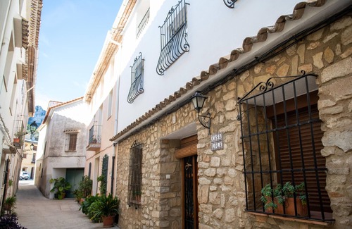 La Carroja Cottage | CASA LOLA: Nature, Mountains And Village Shared Swimming Pool