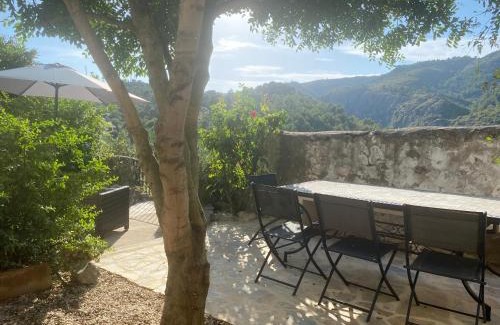 La Carroja House | CASA LOLA Naturaleza, Montañas y Piscina Compartida De Pueblo