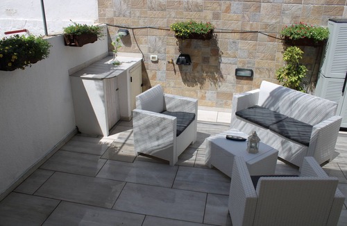 Marina di Novaglie Apartment | "CASA LORY" Lovely APARTMENT 500 meters from the sea. RELAXATION IN TWO WORDS