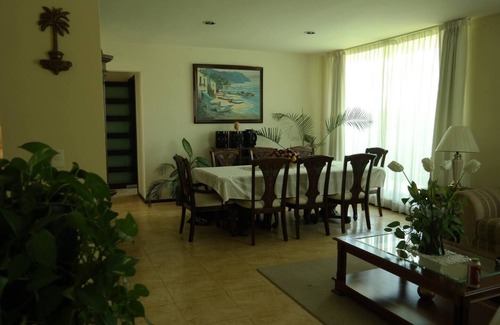 El Pueblito House | Casa Los Frailes Full House Rentals