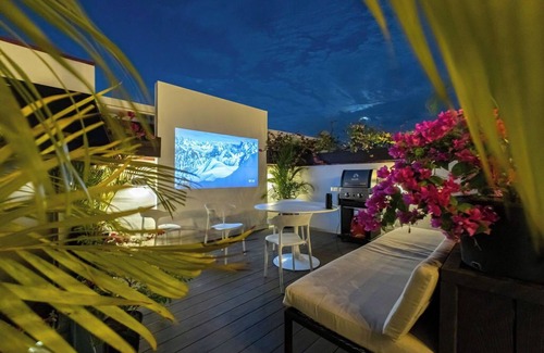 Casco Viejo Apartment | ★ Casa Lourdes - The Stallion Studio