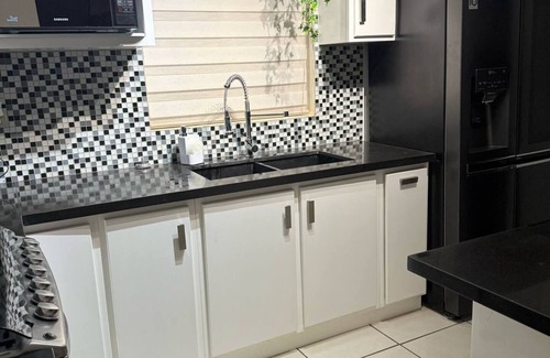 Hermosillo House | Casa Luam: Quiet home, perfect for families and business trips.