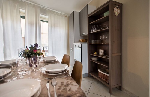 Sirmione Apartment | Casa Luca, Sirmione historic center