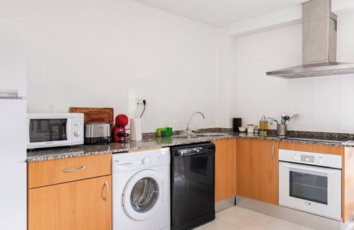 Castiello de Jaca Apartment | Casa Luis: Apartamento con Jardín Privado en los Pirineos