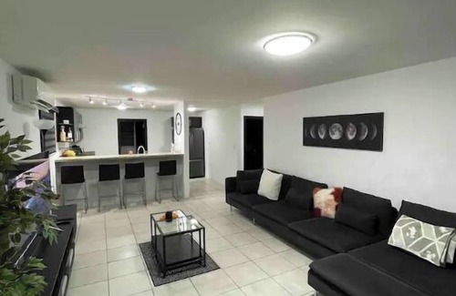Playas De Tijuana Condo | Casa Luna 2 bedroom condo 5 min to border & beach