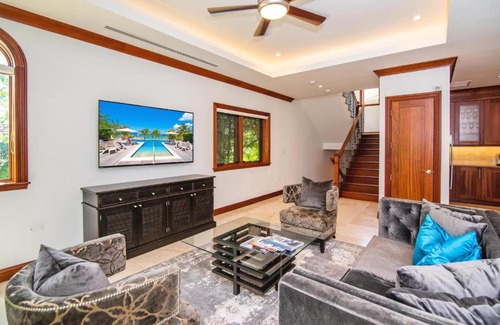 George Town House | Casa Luna 4 by Grand Cayman Villas & Condos