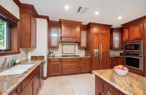George Town Villa | Casa Luna 4Bed 5Bath, Beach, Pool, & More for 10+2