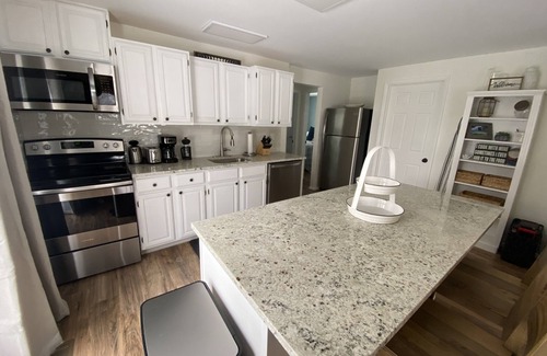 Oscoda Cottage | Casa Luna Beach House - Sugar Sand + Moonlit Views