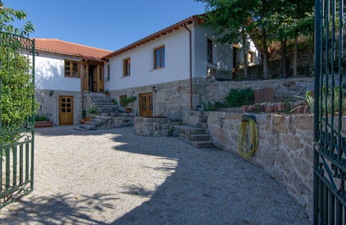 Moncao House | Casa Luna - comfort and wonder in North Portugal