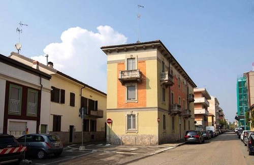 Novara Apartment | Casa Luna: vicino al centro