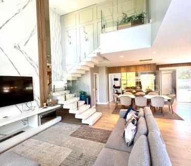 Cachoeira do Bom Jesus House | Casa Luxo com piscina a 500 metros da praia