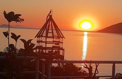 Prainha House | Casa luxuosa de frente para o mar