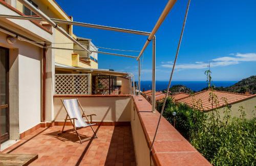 Giglio Porto House | Casa Luz