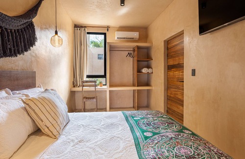 Bacalar House | Casa Málaga, Grill, Private Pool & Tub!