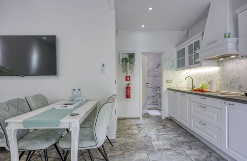 Koper Apartment | Casa Ma3x Apartment Mint, Koper, Slovenia