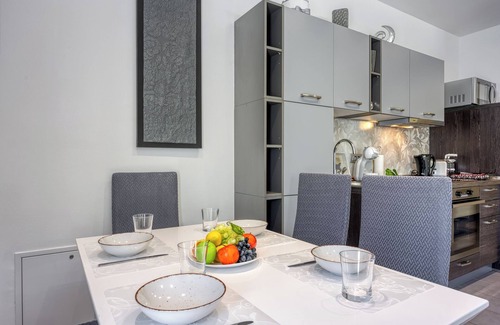 Koper Apartment | Casa Ma3x Apartment Silver, Koper, Slovenia
