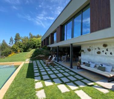 Tomino House | Casa Maceira