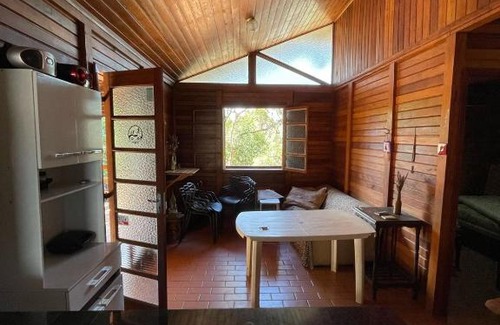Guape House | Casa Madeira em Santo hilario