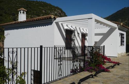 Benamahoma Villa | Casa MamaTere