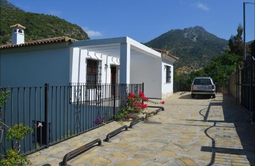 Benamahoma Villa | Casa MamaTere