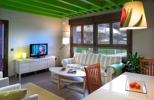 Valdesoto Apartment | Casa Mamina