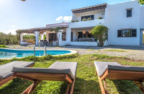 Sant Jordi de Ses Salines House | Casa Mamita Ibiza