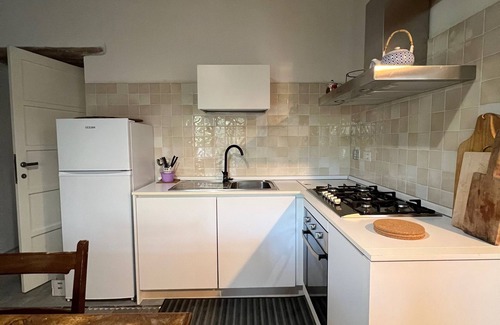 San Vero Milis House | Casa Manamunda - Three Bedroom House, Sleeps 6