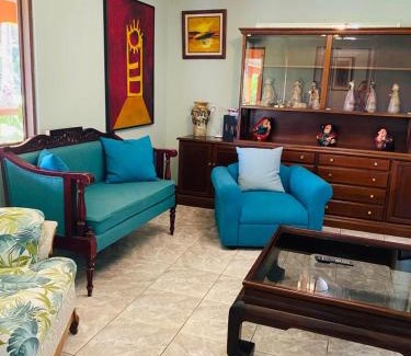 Barva House | Casa Mano de Tigre