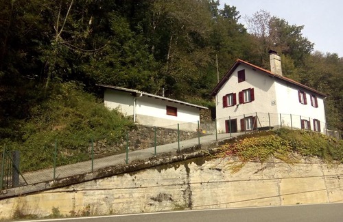 Valcarlos House | Casa Manuelena
