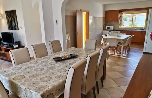 Castelo House | Casa Maré Alta (4 bedrooms and pool, sea view)