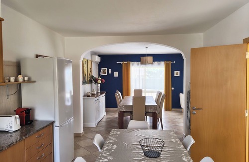 Castelo House | Casa Maré Alta (4 bedrooms and pool, sea view)