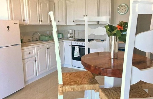 Isla de Utila Apartment | Casa Mar Azul or House on Blue Sea