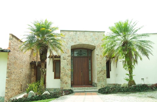 Montenegro House | Casa Mar Verde