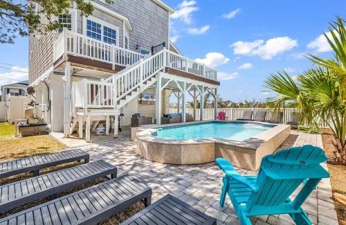 Cherry Grove Beach House | Casa Mare' Marsh Front 4BR/3B Private Home l Putting Green