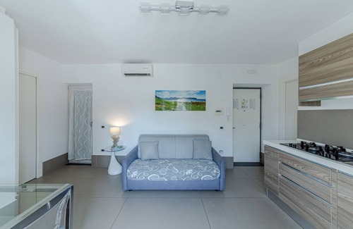 Pozzuoli House | Casa Mare & Relax - with sea view and Temple of Serapis