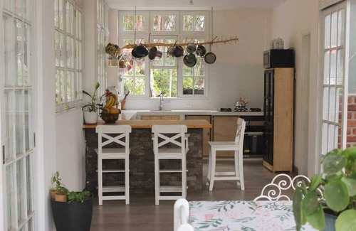 Banos del Inca Cottage | Casa Margareth: Country house on the hill near the town of Baños del Inca.