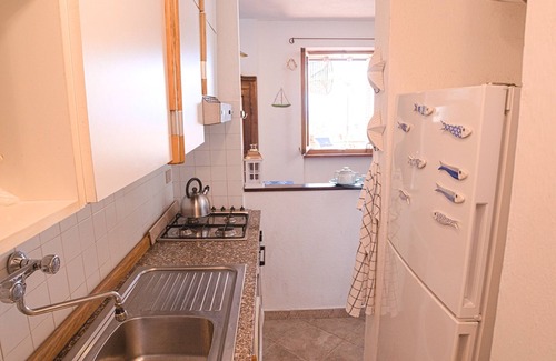 Arenella House | CASA MARGOT (RELAX WITH VISTA), independent, 300mt from the sea and the beach