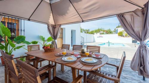 Almogia Villa | Casa Mari de Almogia by Ruralidays