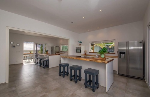Jan Thiel House | Casa Maria: 6 bedroom, 4 bath Villa with Pool next to Supermarket & Beach.