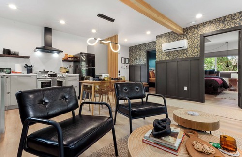 Carson House | Casa Maria- cute creekside 2bed/1bath