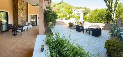 Capoterra Bed & Breakfast | Casa Mariluka