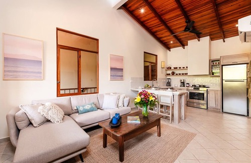 Santa Barbara Apartment | Casa Markai newly remodeled 2bd modern apartment