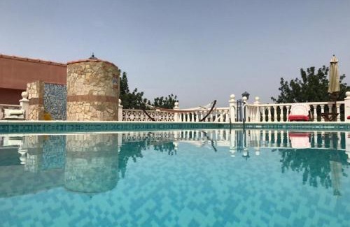 Montroi House | CASA MARTINEZ Studios & Chambre d'Hôtes à 3 kms de MONTSERRAT VALENCIA