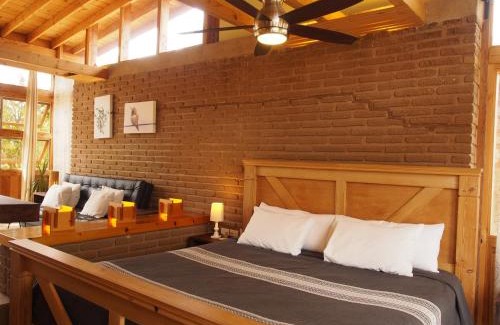 Valle de Guadalupe Bed & Breakfast | Casa Mayoral B&B Pet friendly