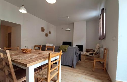 Penas de San Pedro House | Casa Mesones