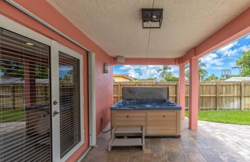 Olympia Heights House | Casa Mexican home - Big Pool - Hot Tub - FITS 12