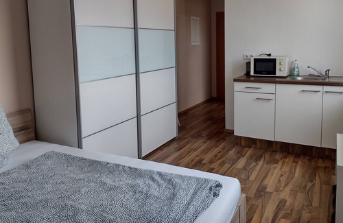 Meine House | Casa Meynum - Pension & Cafe