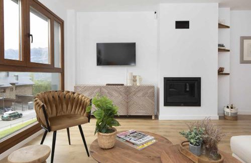 Panticosa Apartment | Casa Mia by BeValle