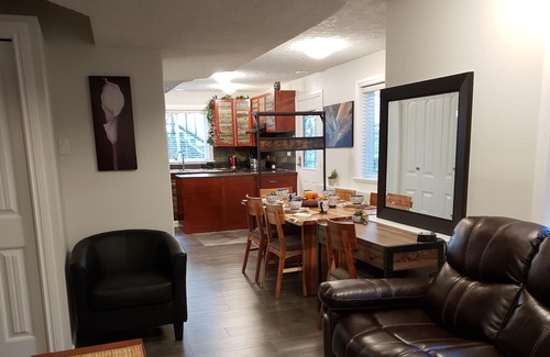 Highlands Bed & Breakfast | CASA MIA Guest Suite - Quiet, Private and Beautiful Accomodation in Victoria BC