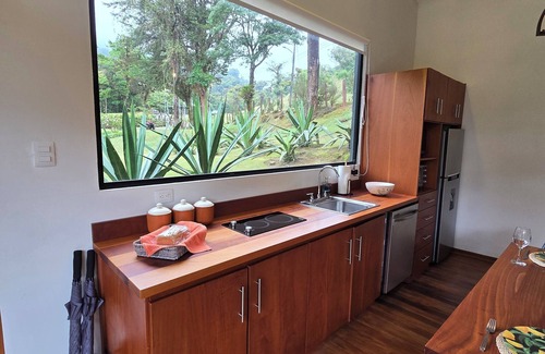 Quebrada Grande House | Casa Mia Suite with Jacuzzi and Panoramic View